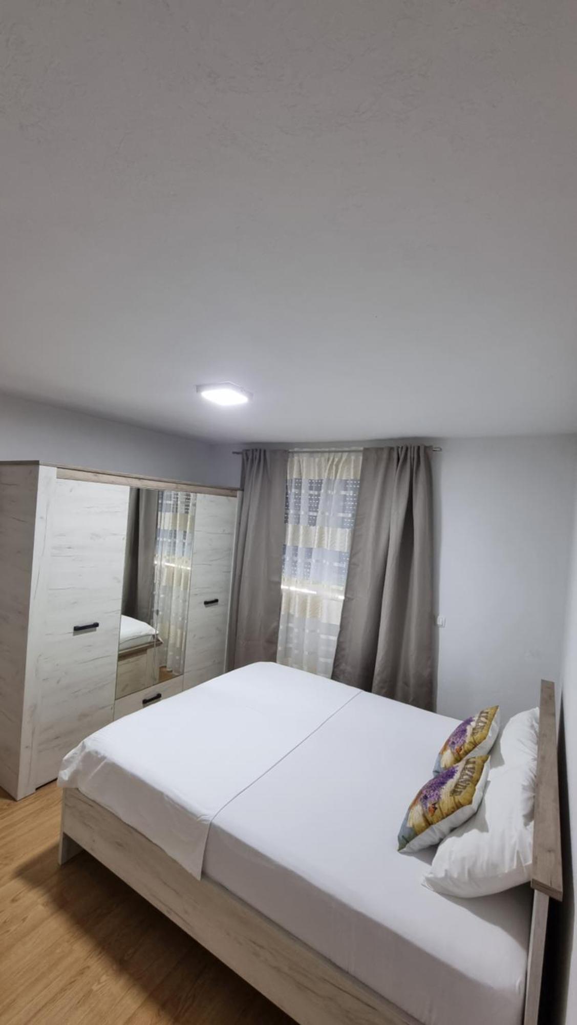 Muric Apartman 9 Любляна Экстерьер фото